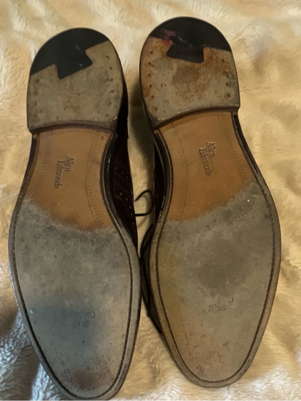 Shell Cordovan Allen Edmonds Men's brown Wingtip Derby - Picture 4 of 7